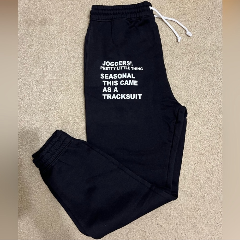 Pretty Little Thing sweatsuit - Picture 2 of 3